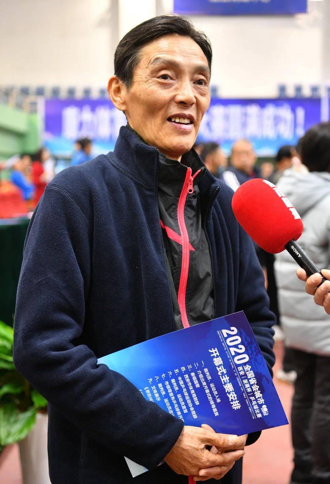 欧洲足球赛事再掀热潮，强强对决展开战斗