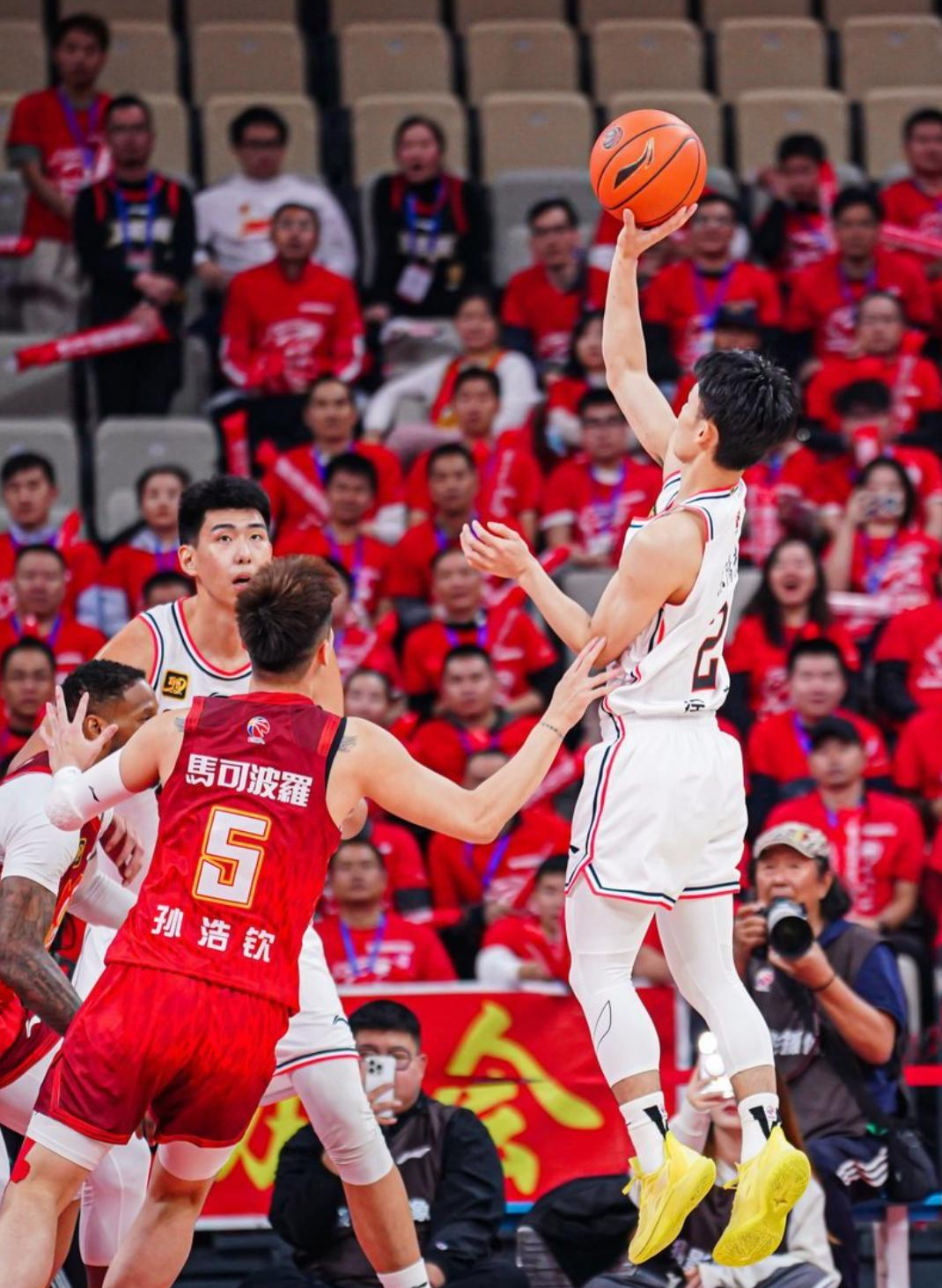广东男篮再次大胜，豪取七连胜