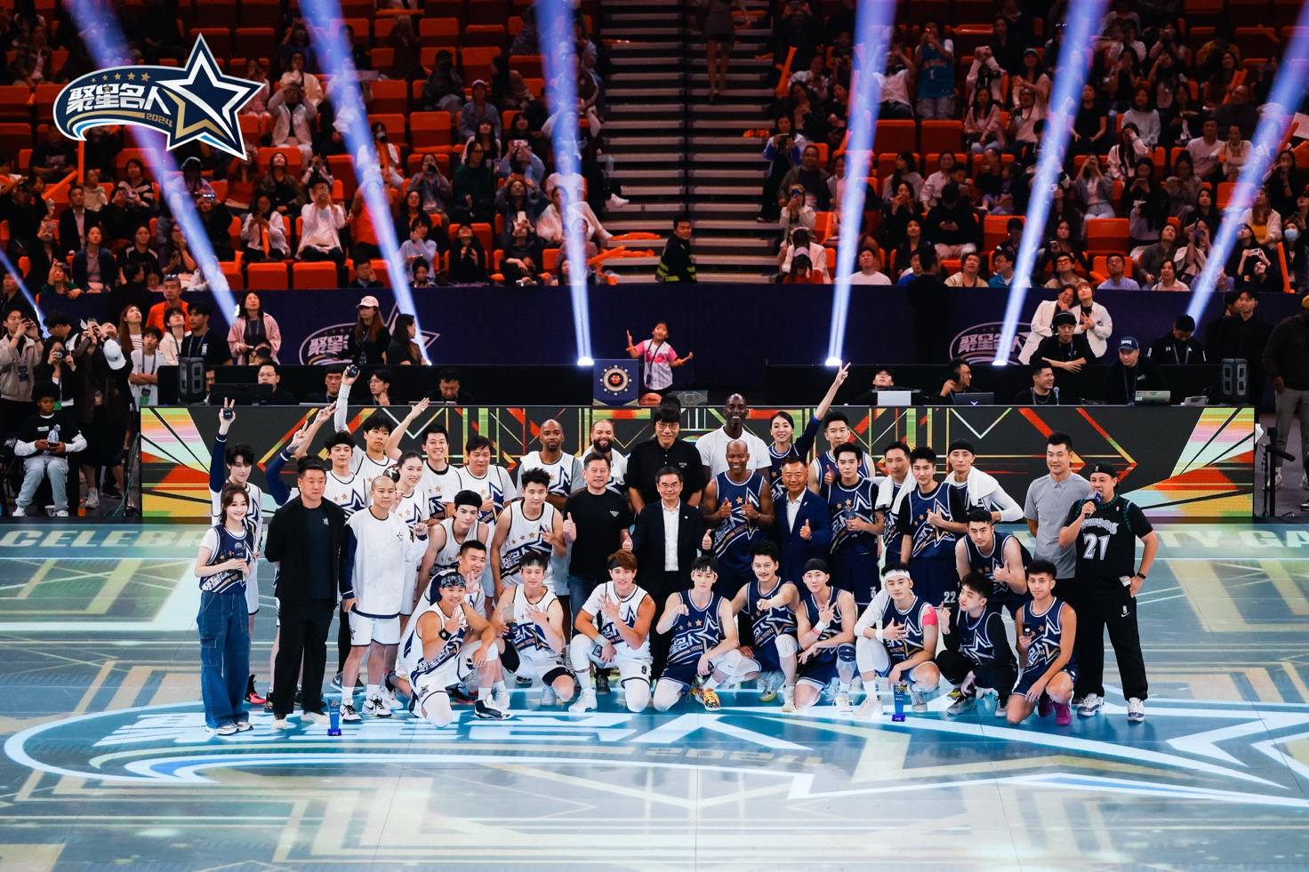 NBA球员跨界参加足球比赛